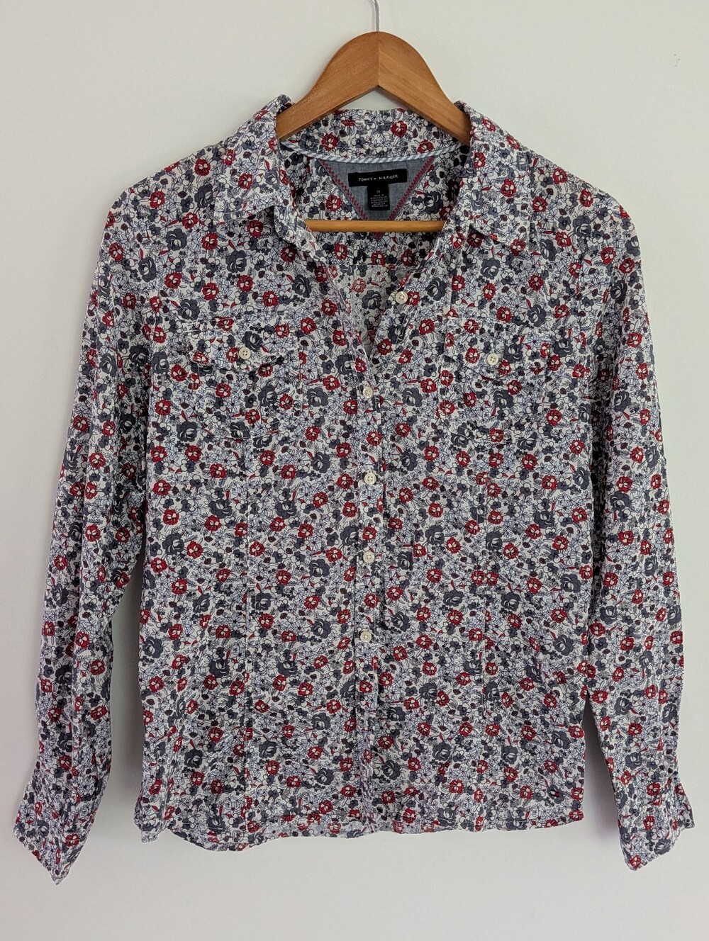 Tommy Hilfiger Button Down Floral Cotton Shirt Size Medium